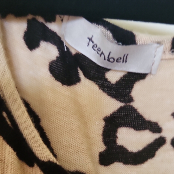 Leopard Print Top - Picture 2 of 2